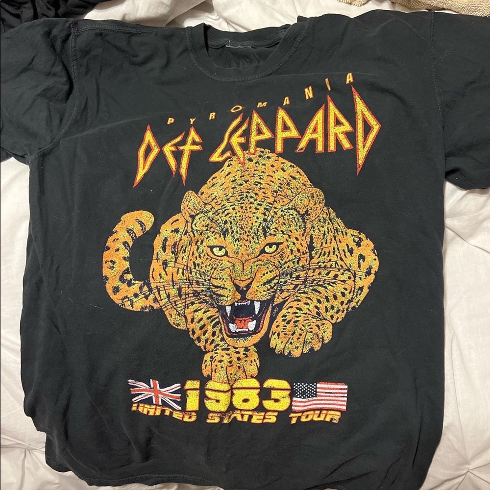 Urban Band Tee
